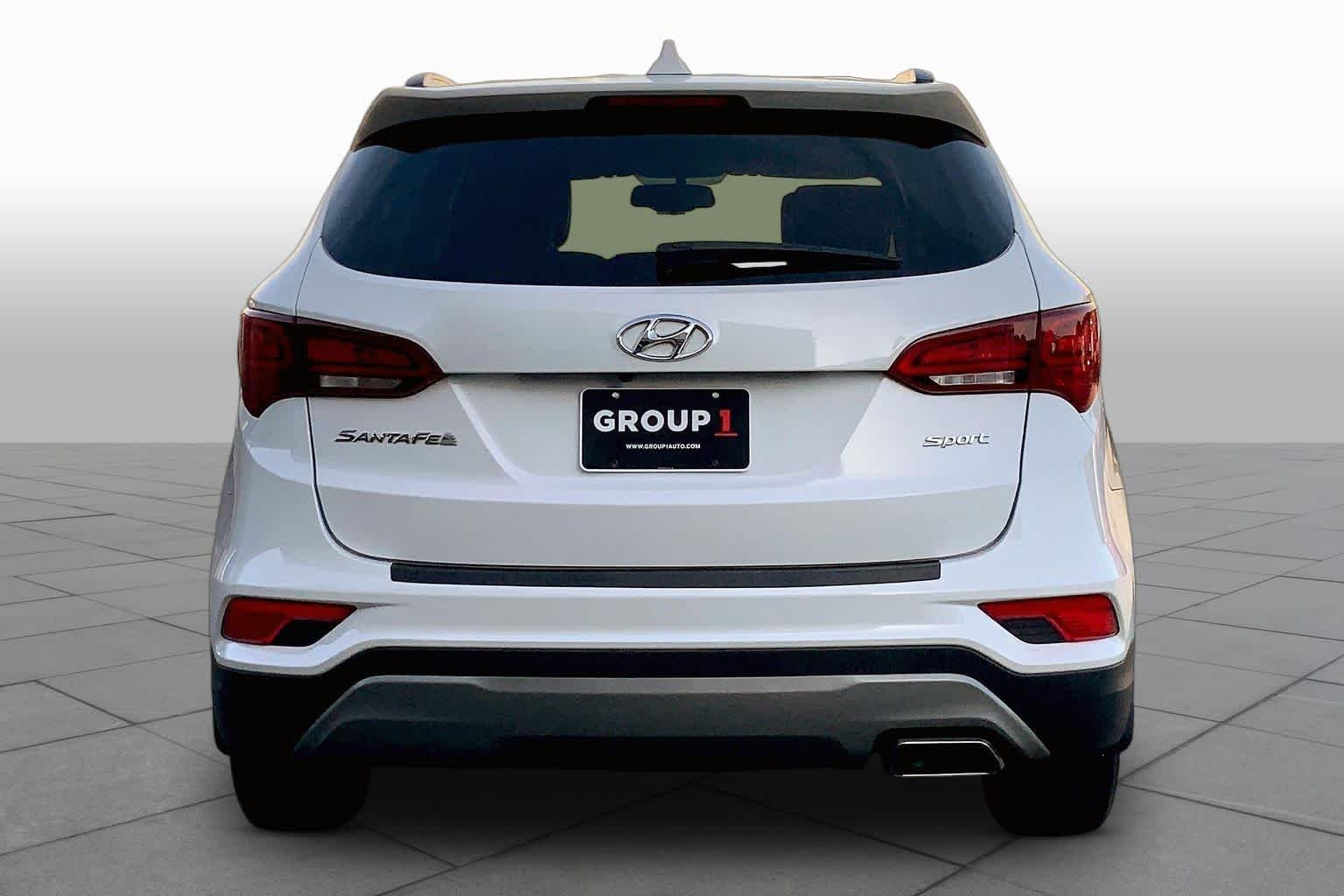 Pre-Owned 2017 Hyundai Santa Fe Sport 2.4L
