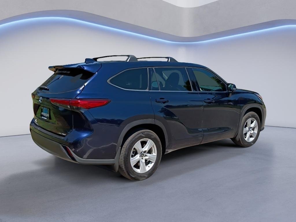 Used 2020 Blueprint Toyota LE image 5