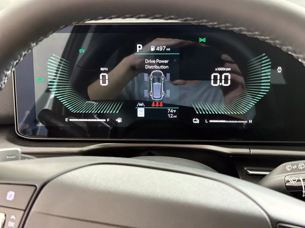 New 2027 Snow White Pearl Kia EX image 33