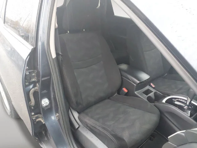 Used 2014 Graphite Blue Nissan SV image 12