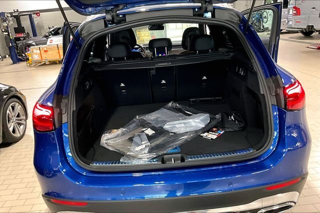 New 2026 Starling Blue Metallic Mercedes-Benz GLC 300 image 26