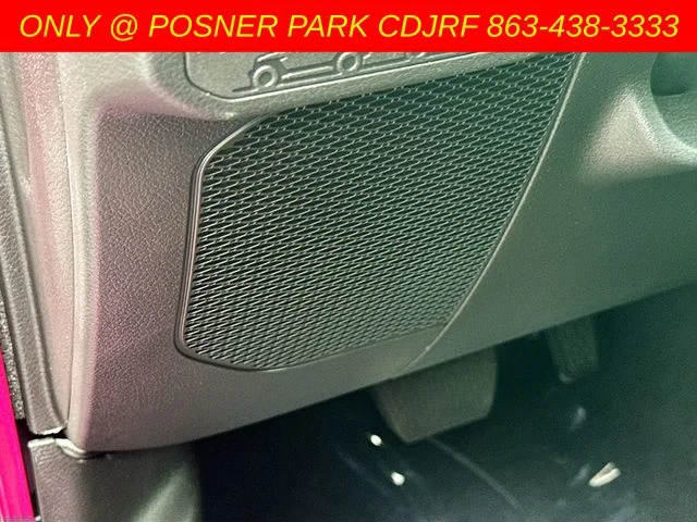 New 2026 Tuscadero Pearl-Coat Exterior Paint Jeep Sport image 18