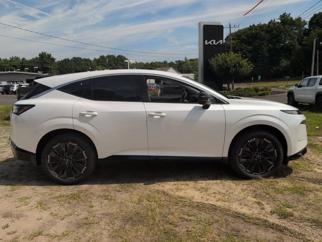 New 2026 Everest White Pearl TriCoat Nissan Platinum image 3