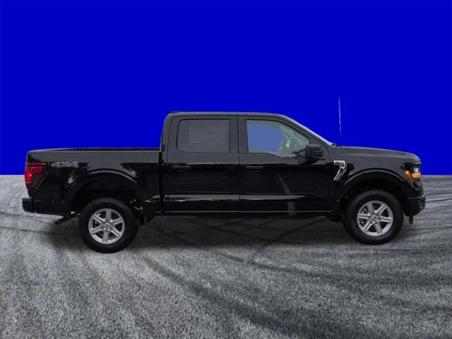 New 2026 Black Ford XLT image 3