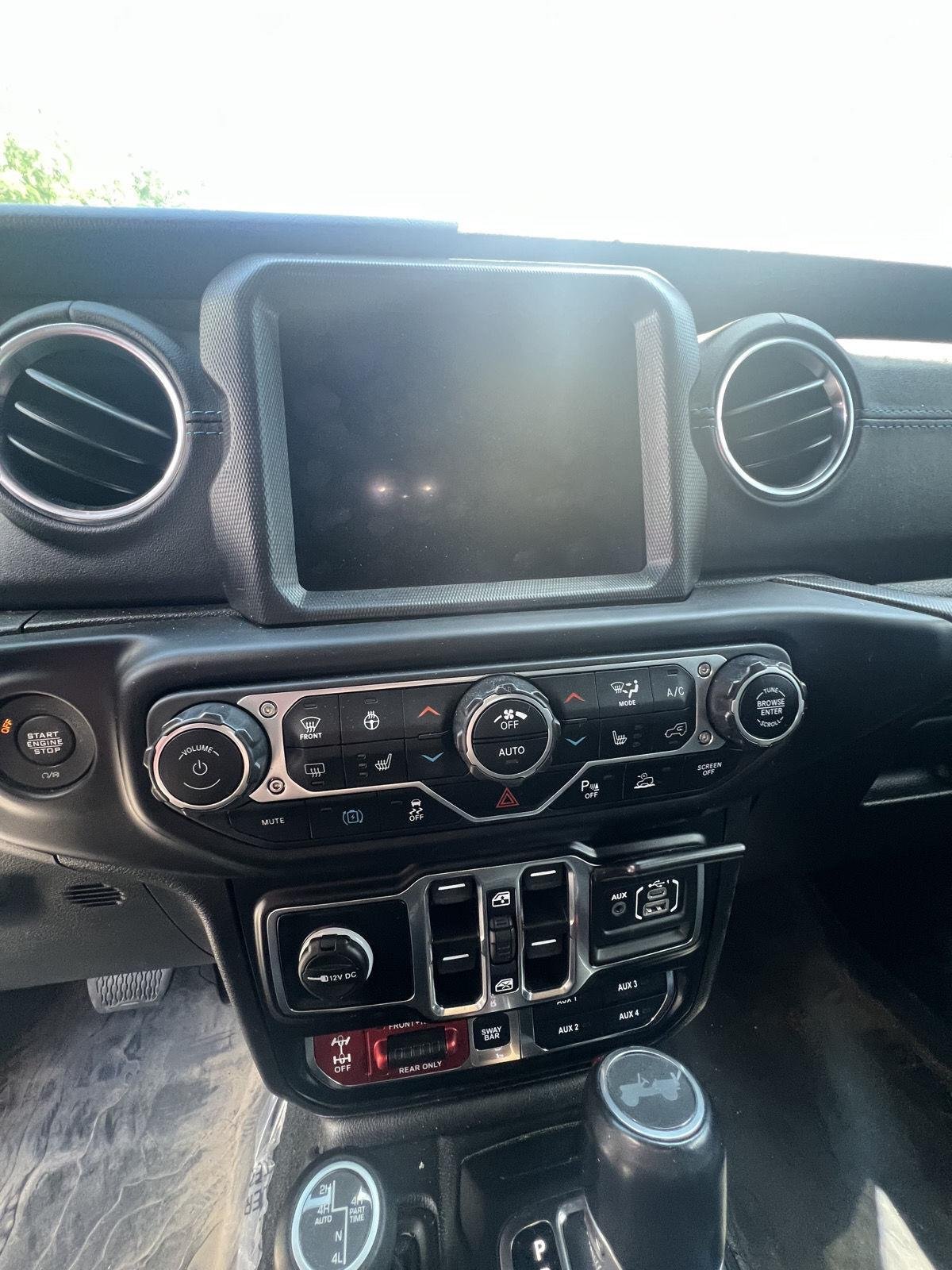 Used 2021 GRANITE CRYSTAL METALLIC CLEARCOAT JEEP UNLIMITED RUBICON image 13