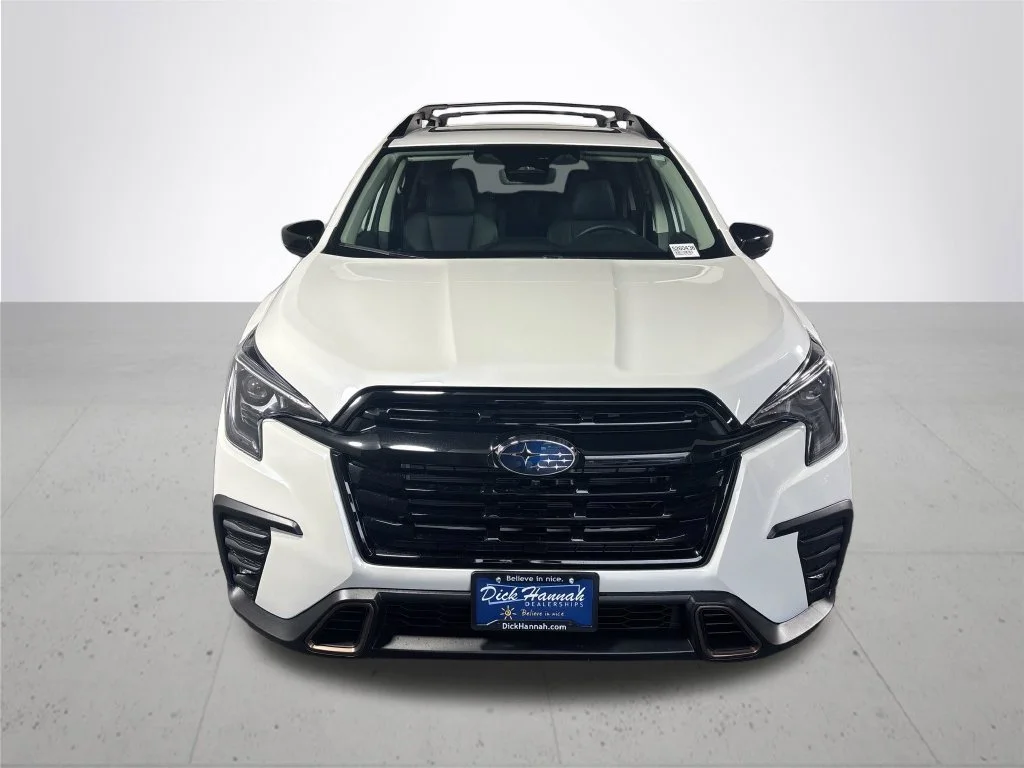 New 2026 CRYSTAL WHITE PEARL Subaru Limited Bronze Edition 7-Passenger image 3
