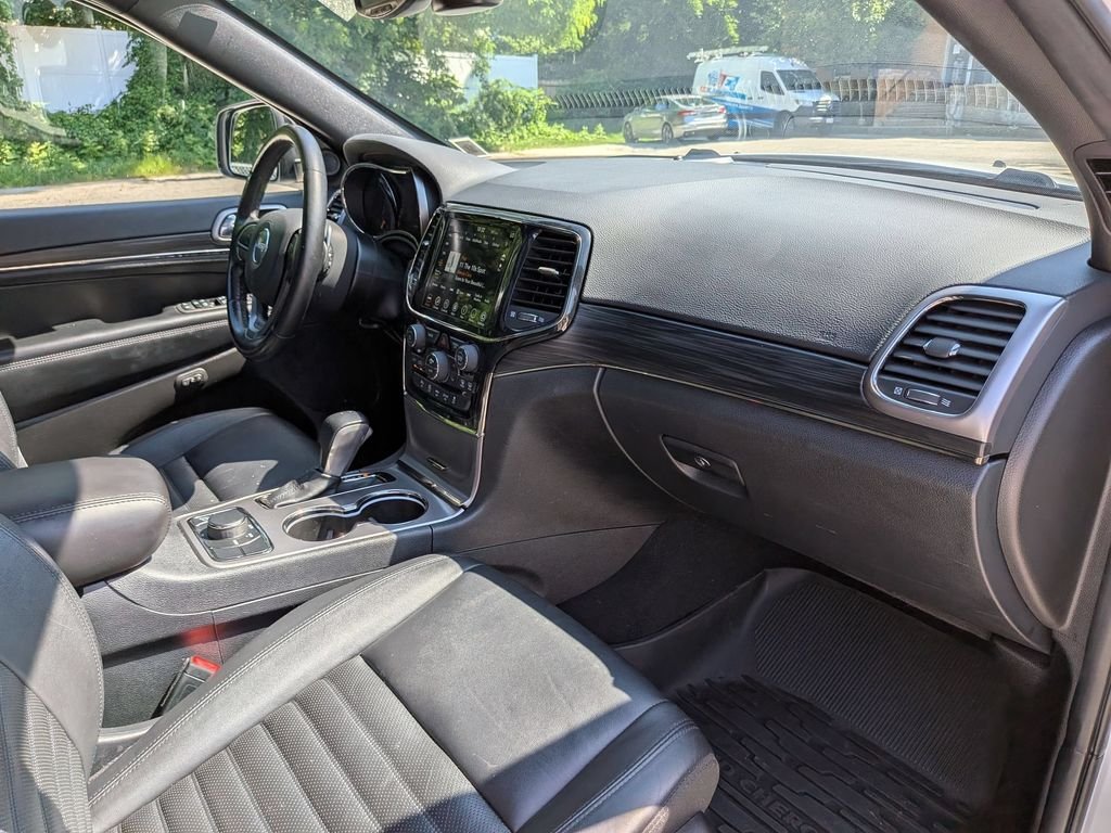 Used 2021 White Jeep Limited X image 27