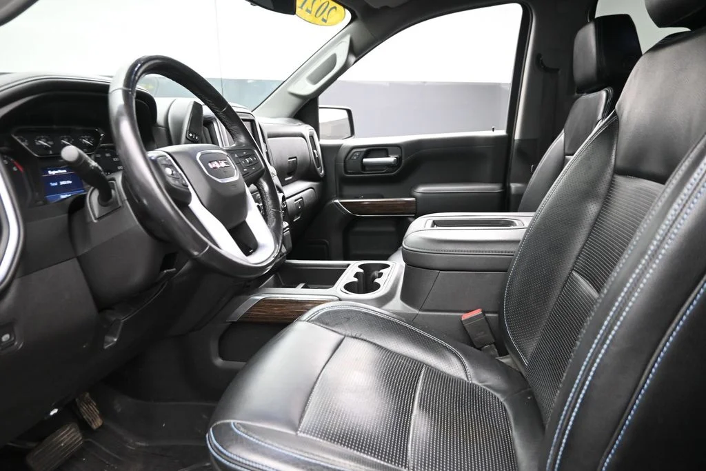 Used 2021 Black GMC Elevation image 15