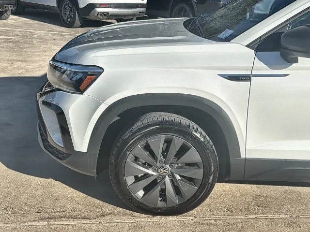 2024 Volkswagen Taos S - Photo 30