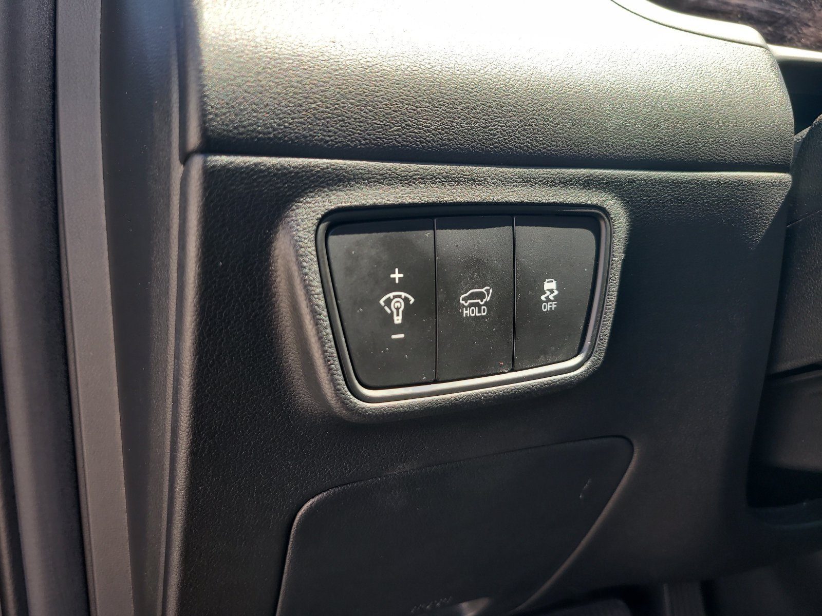 Used 2023 Gray Hyundai SEL image 30