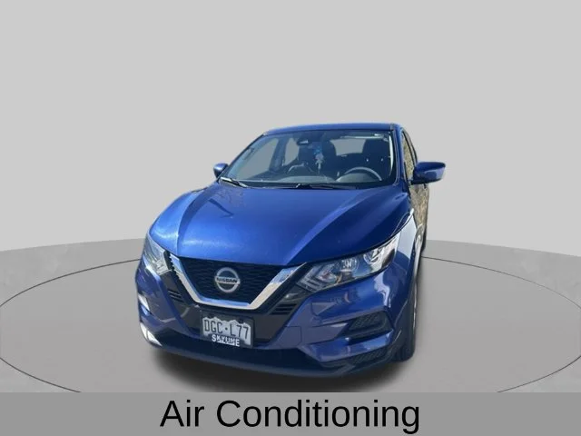 Used 2021 Blue Nissan S image 3