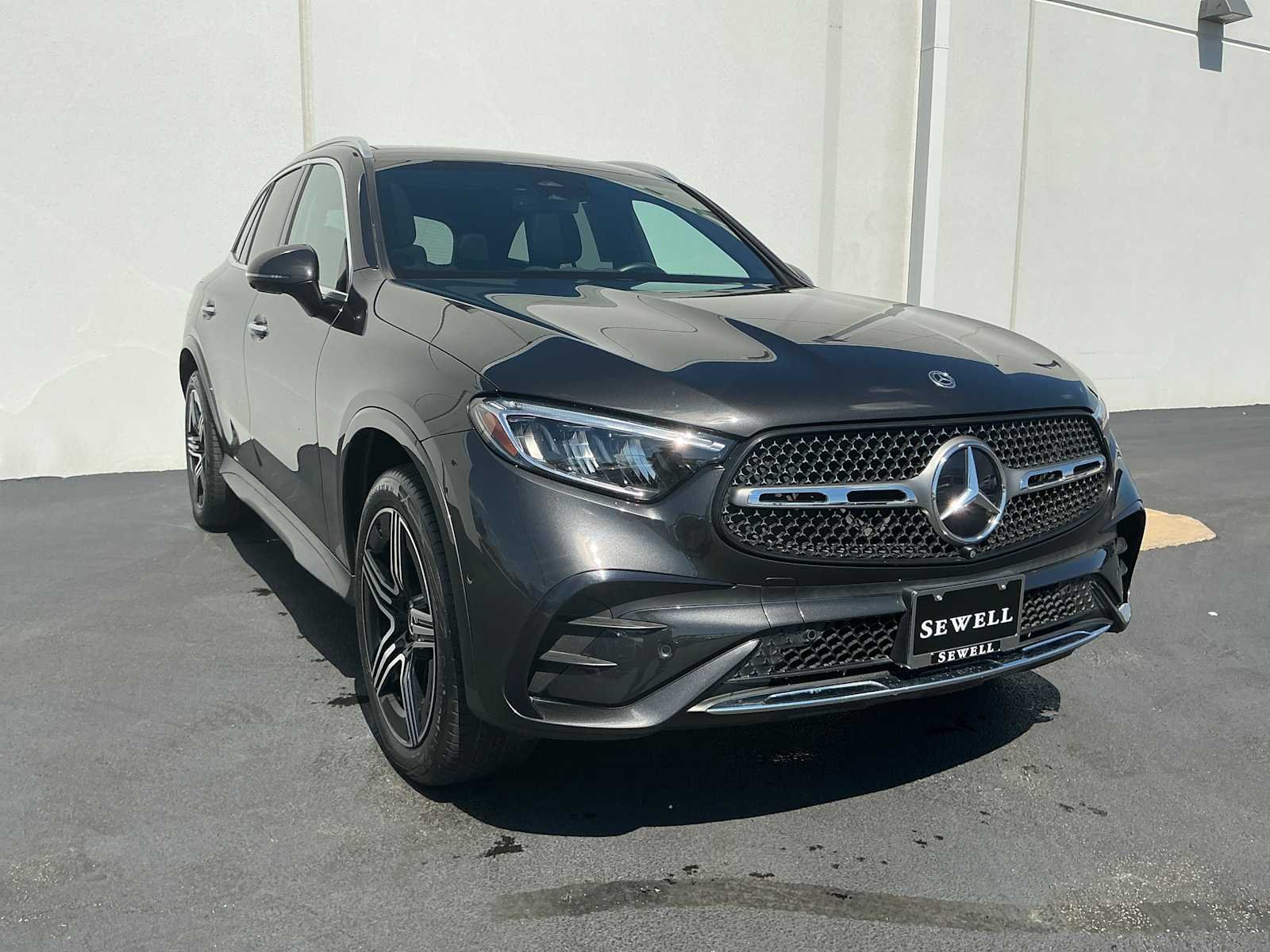 Certified Used 2023 Graphite Grey Metallic Mercedes-Benz GLC 300 image 3