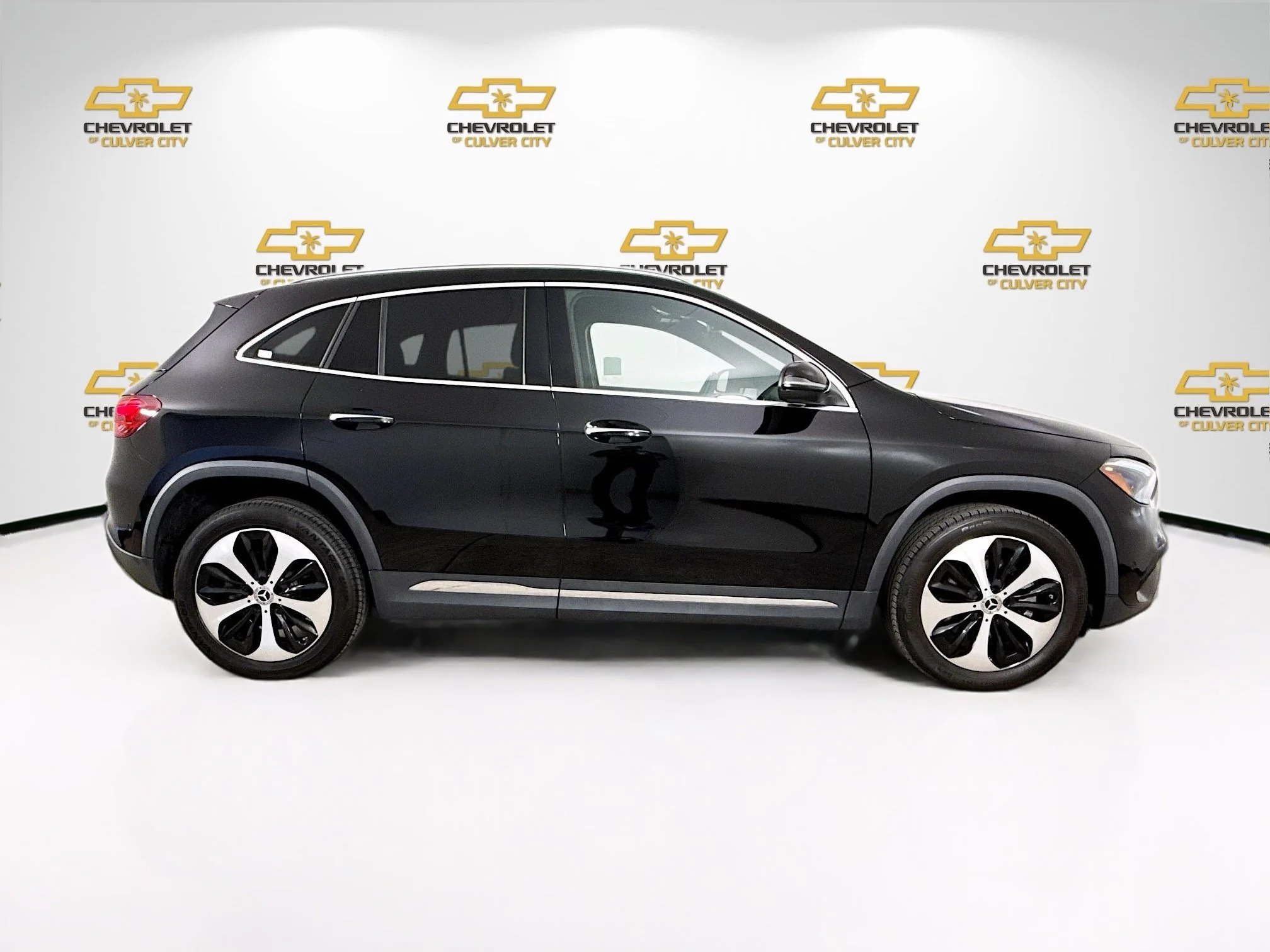 Used 2024 Black Mercedes-Benz GLA 250 image 9