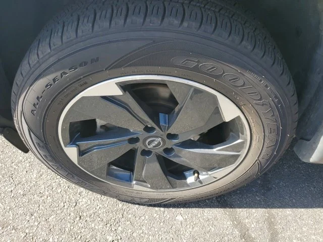Used 2024 Gray Nissan SV image 22