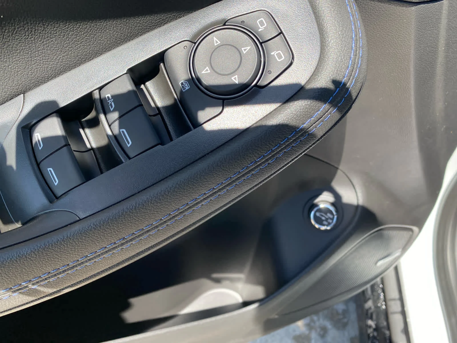 New 2026 Summit White Buick Sport Touring image 8