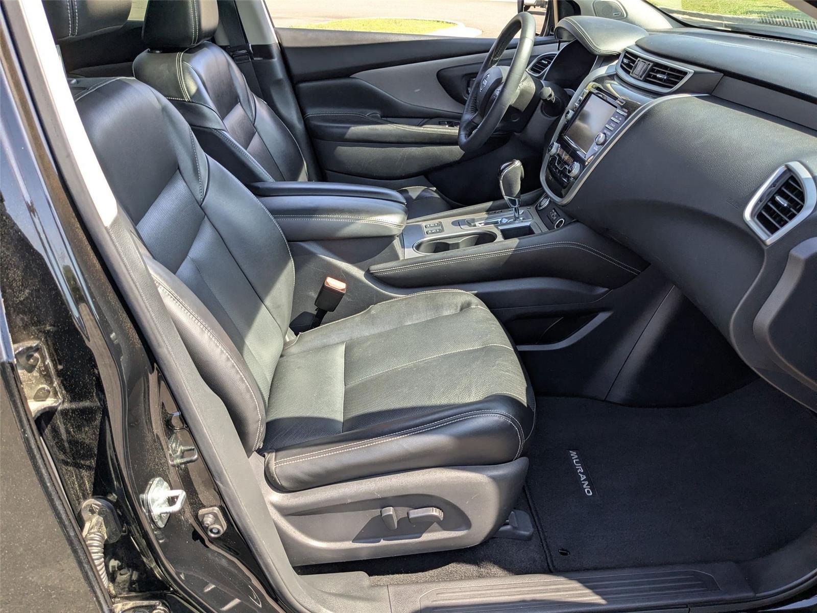 Used 2023 Super Black Nissan SL image 38