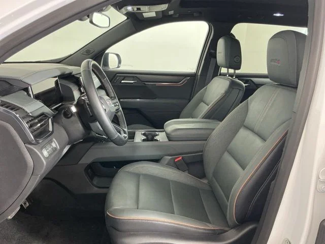 Used 2025 White GMC AT4 image 10