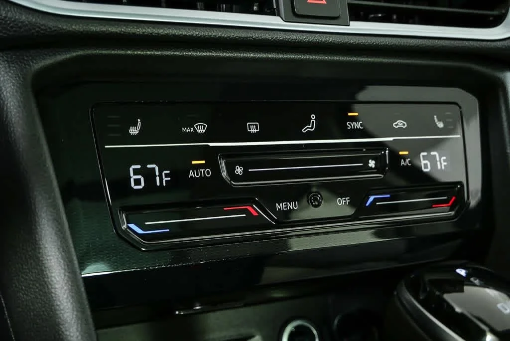 New 2026 Deep Black Pearl VOLKSWAGEN SESUN image 16