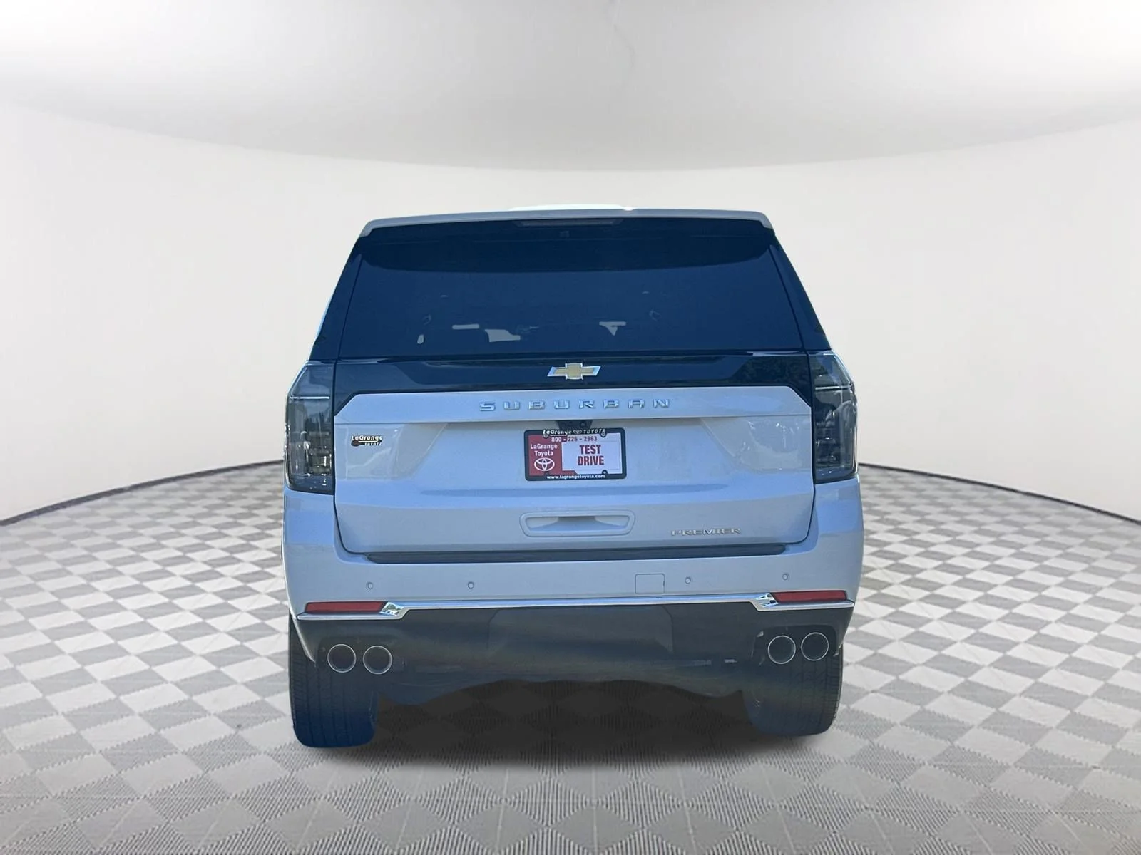 2026 Chevrolet Suburban Premier - Photo 6