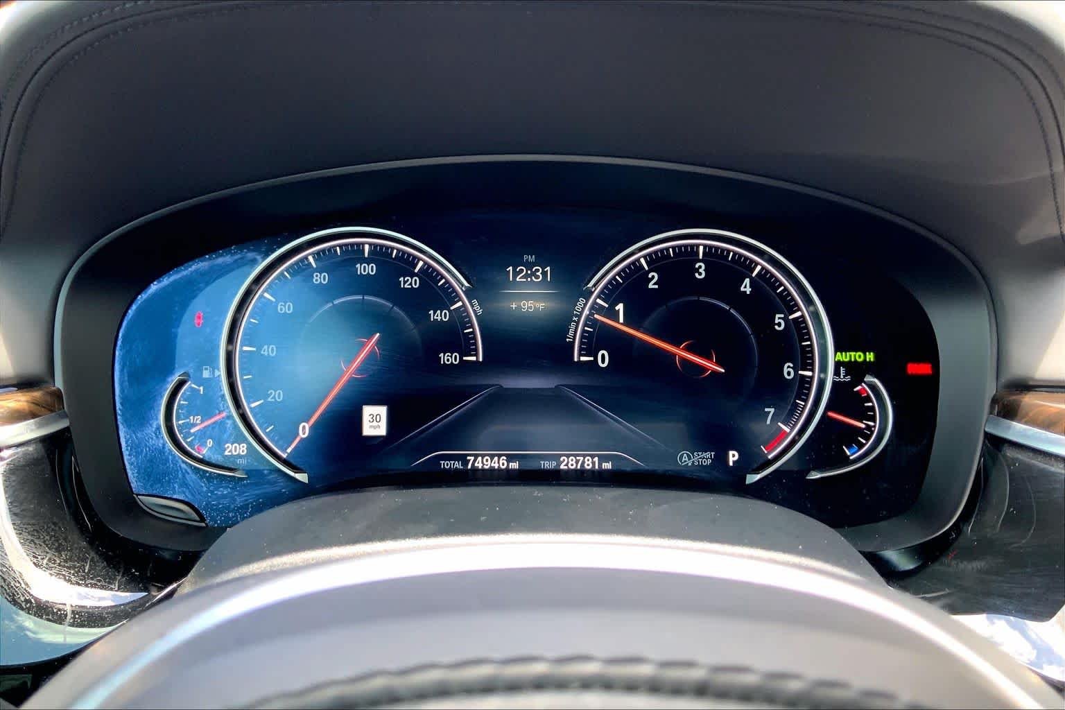 Used 2018 Mineral White Metallic BMW 540i image 25