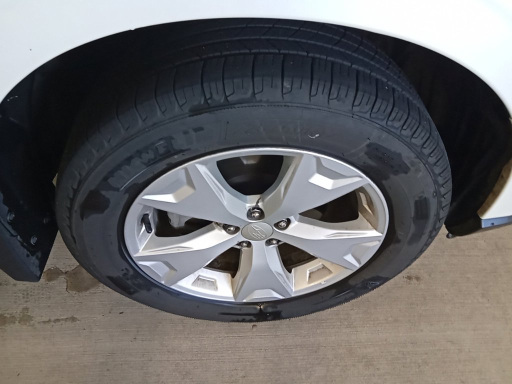 Used 2015 Satin White Pearl Subaru 2.5i Limited image 14