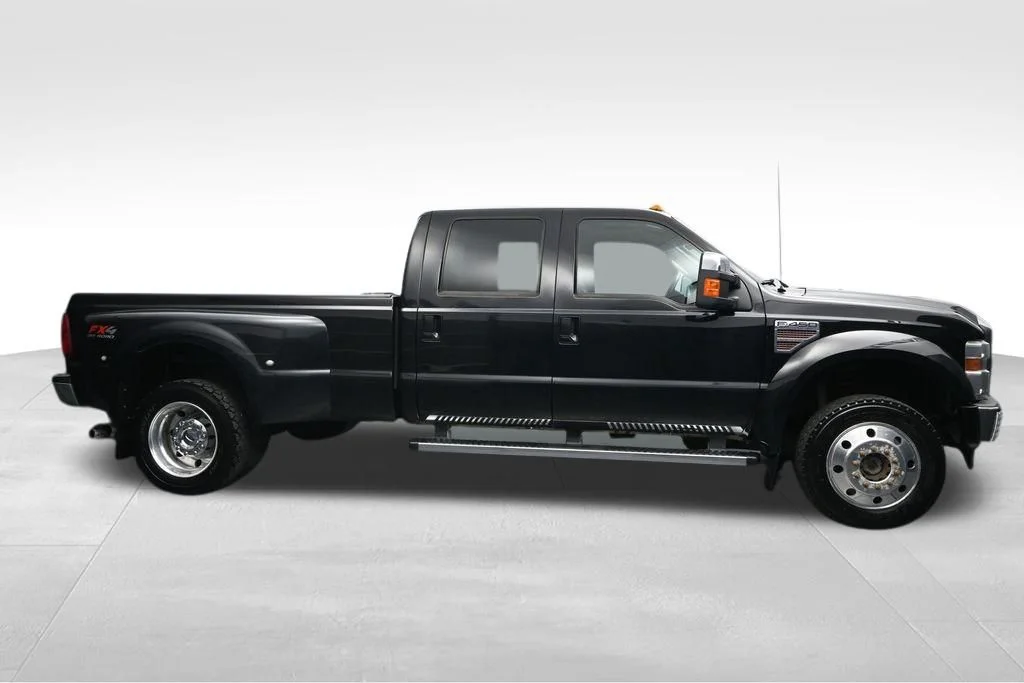 Used 2010  Ford  image 6
