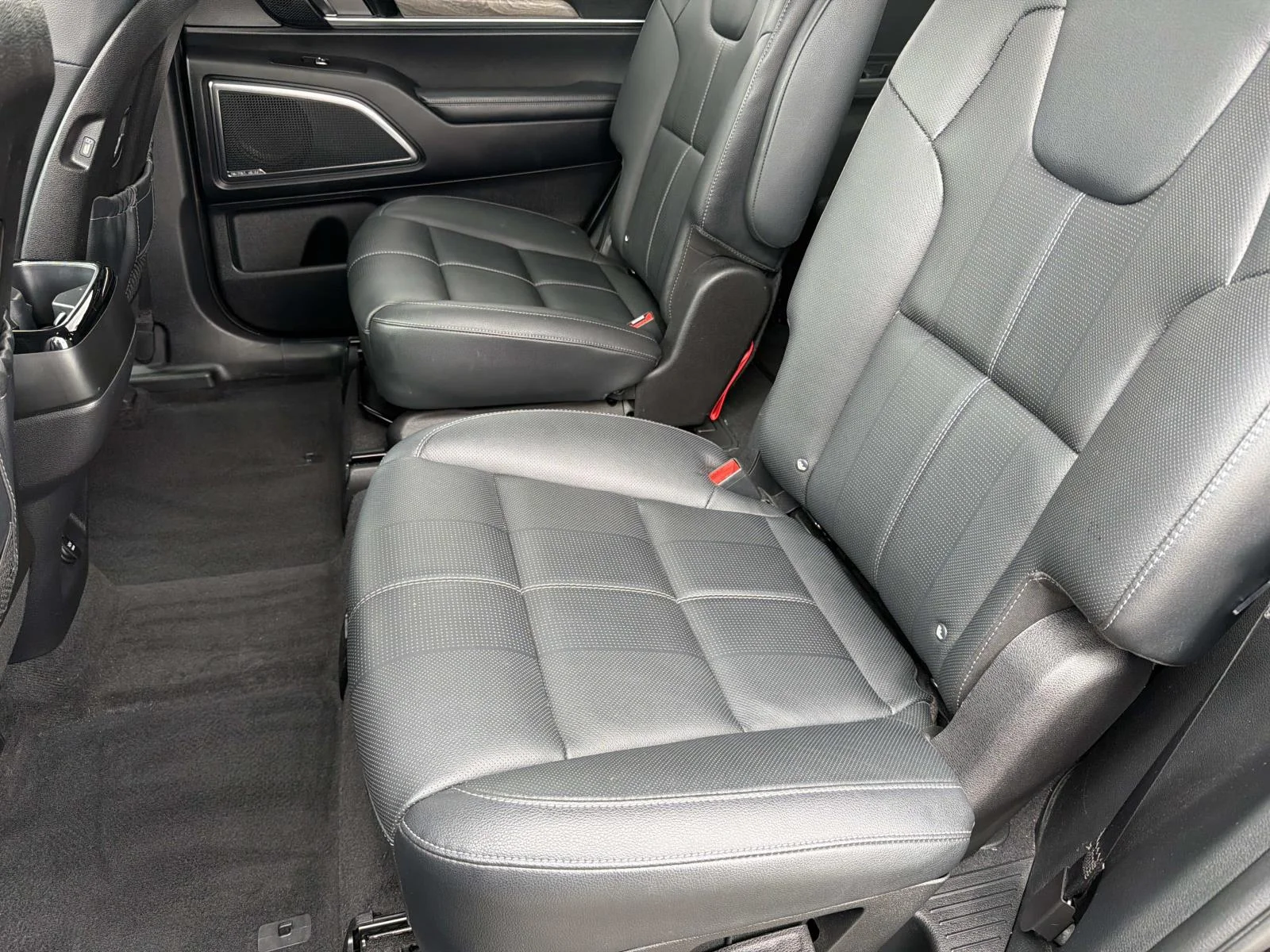 Used 2022 Black Copper Kia SX FWD image 20