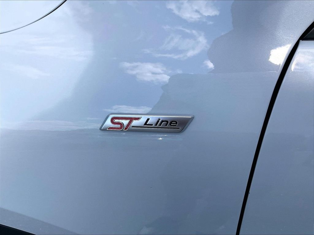 Used 2025 Silver Metallic Ford ST-Line image 27