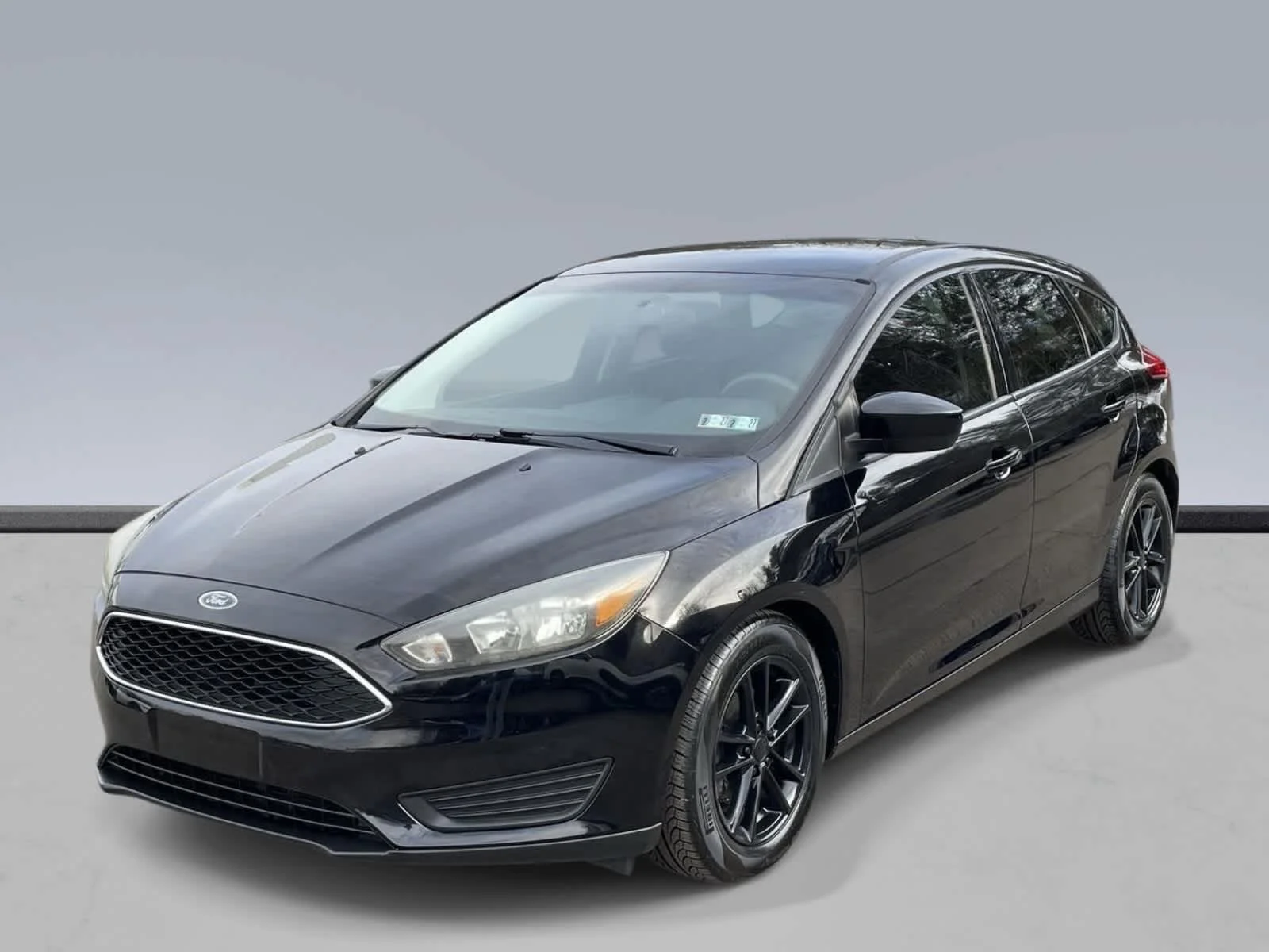 2018 Ford Focus SE FWD photo