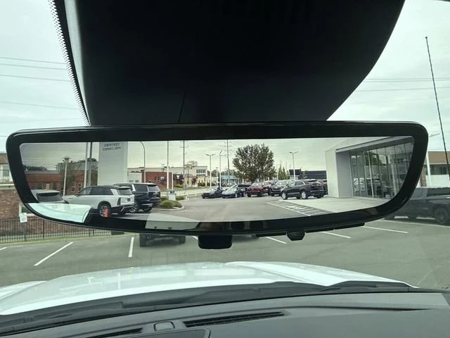 Used 2025 Summit White GMC AT4X image 84