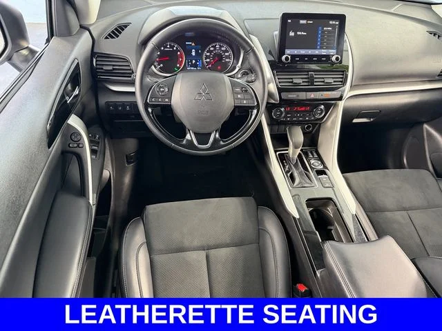 Used 2025 Silver Mitsubishi SE image 8