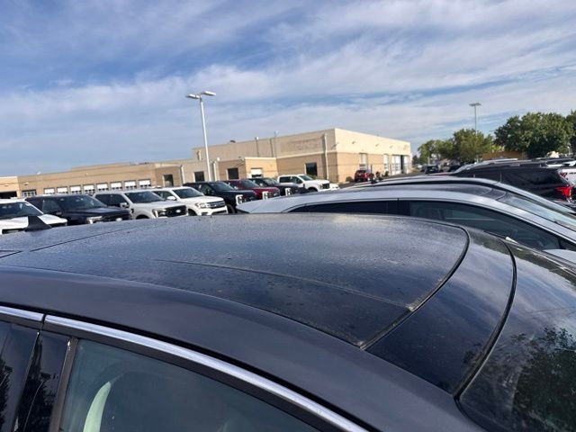 Used 2024 Gray Ford SEL image 5