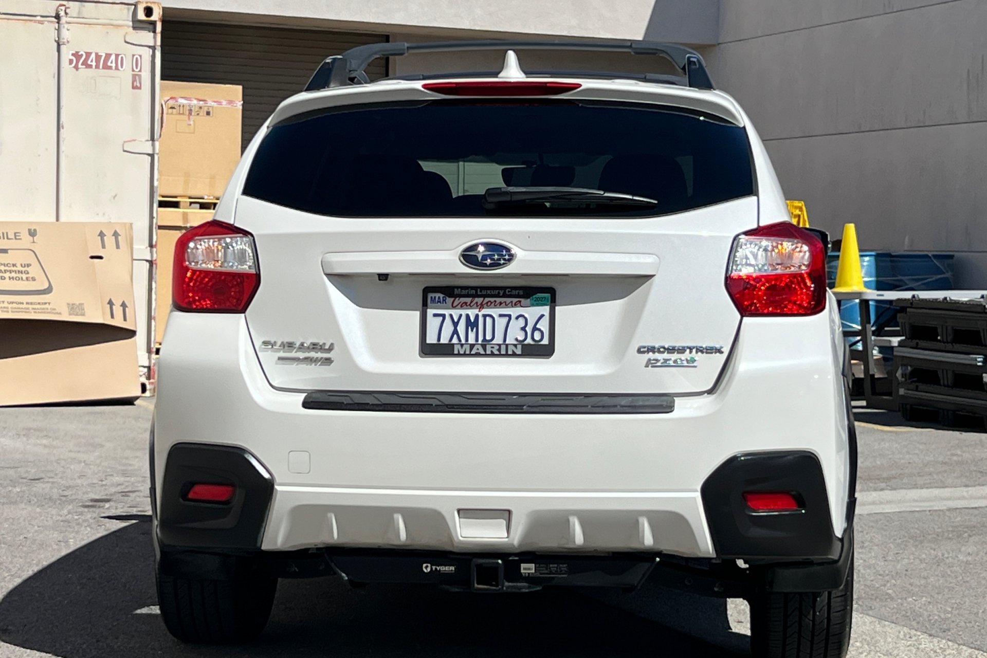 Used 2017 Crystal White Pearl Subaru Limited image 7