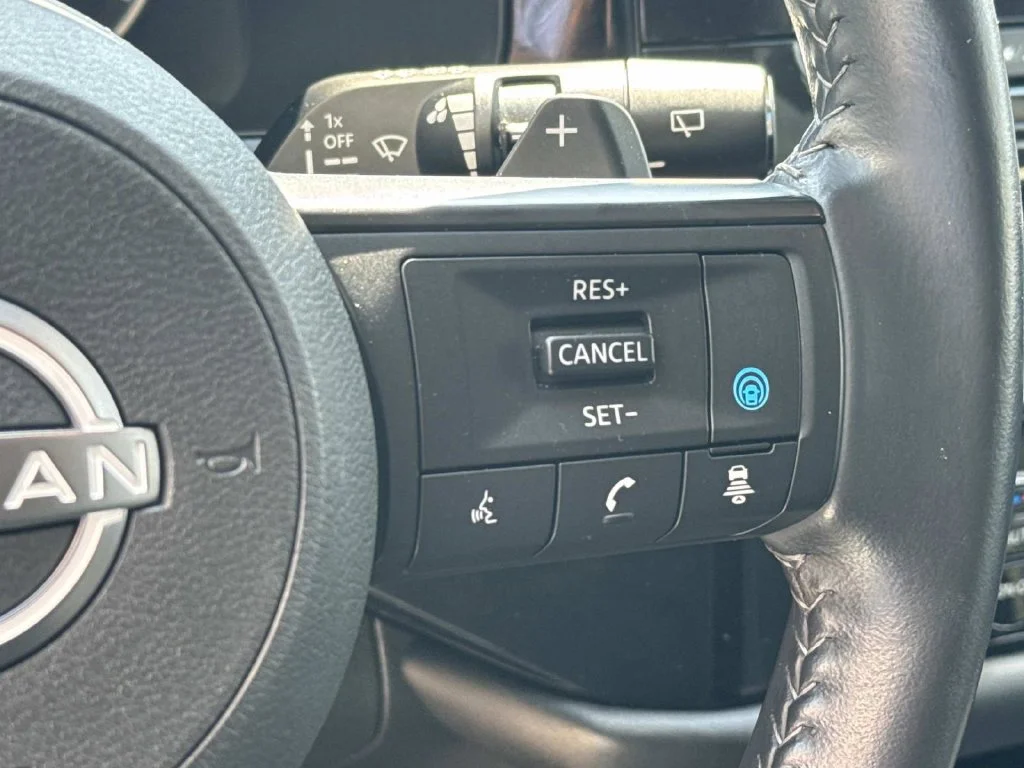 Used 2025 Blue Nissan SV image 35