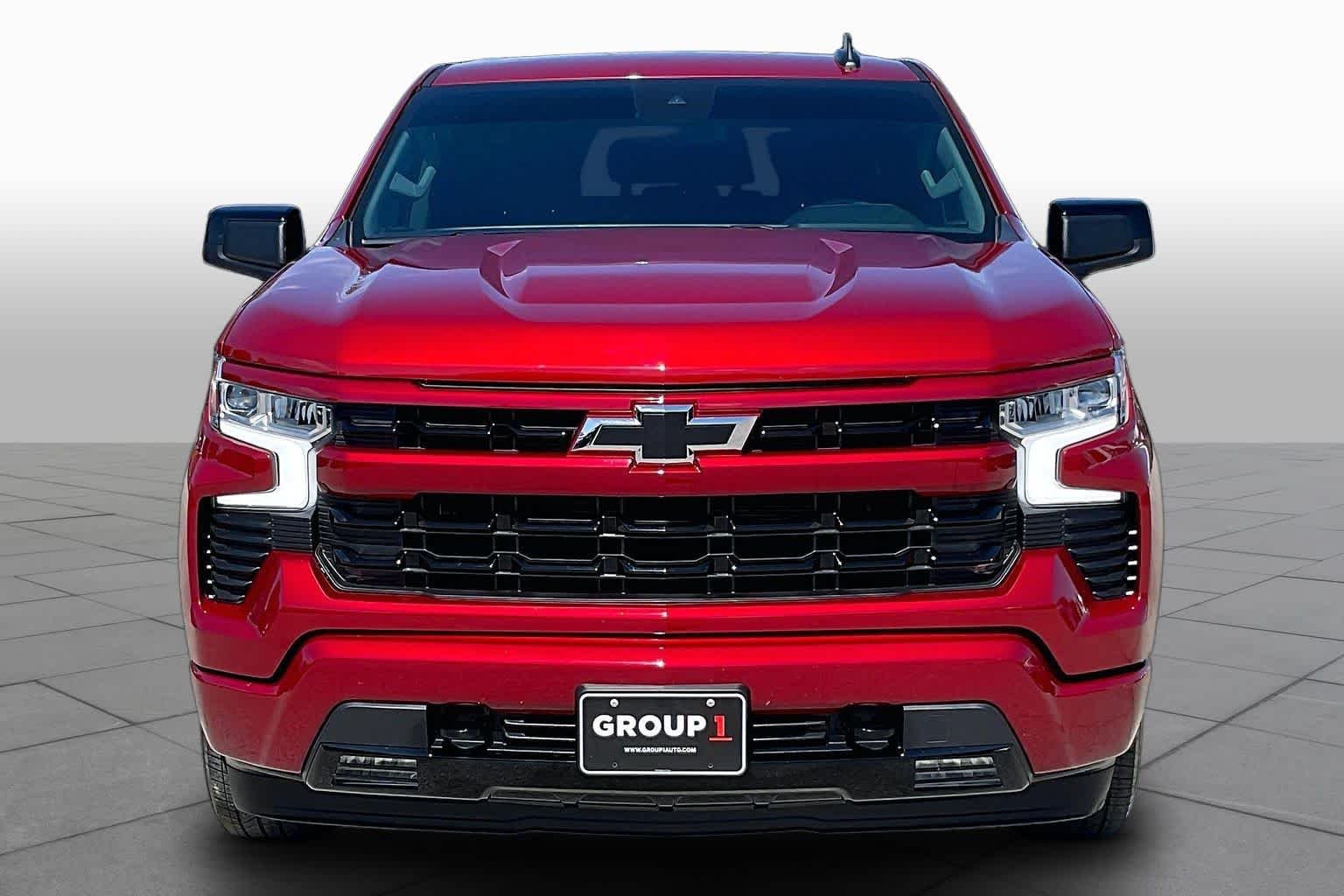 Used 2025 Radiant Red Tintcoat Chevrolet RST image 4
