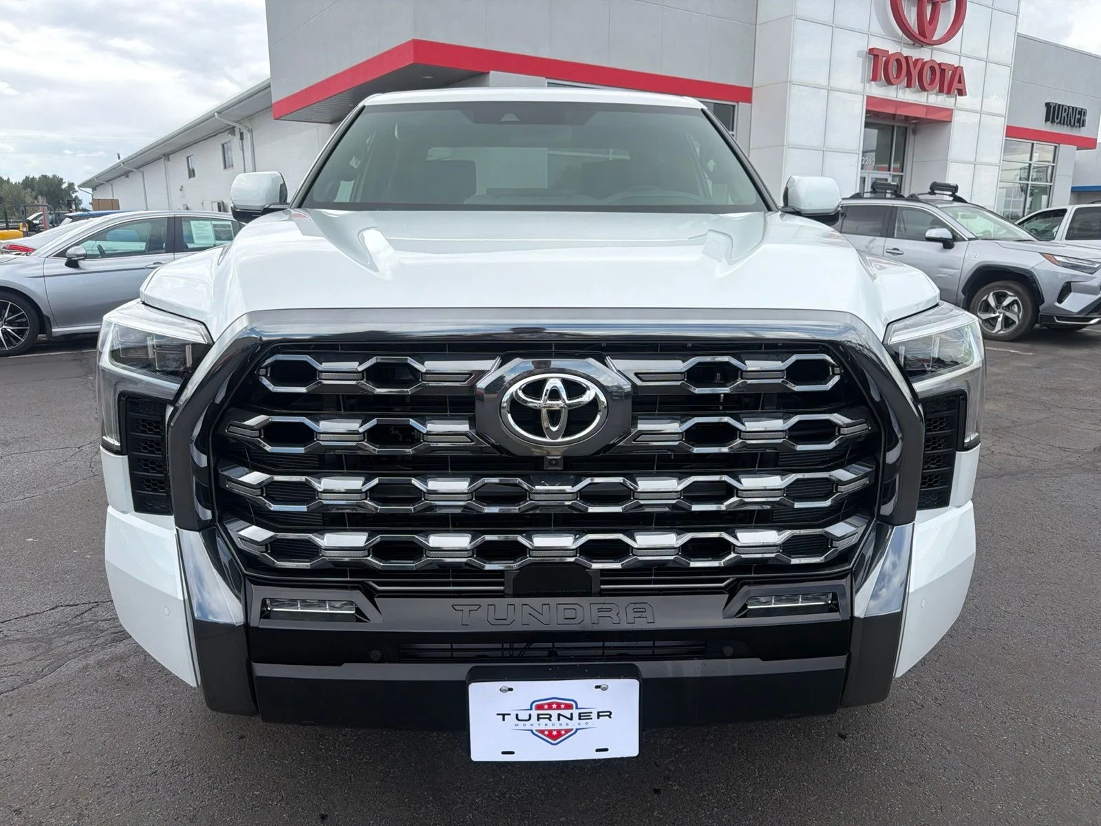 New 2026 Wind Chill Pearl Toyota Platinum image 2