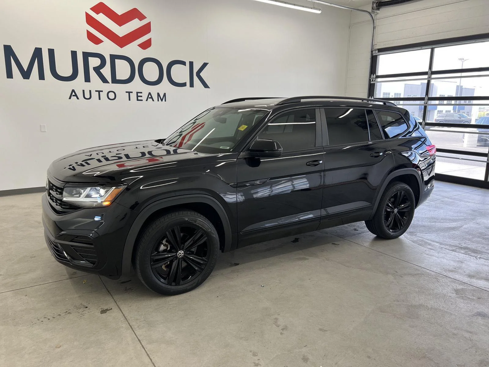 2023 Volkswagen Atlas 3.6L SEL R-Line Black 4MOTION's photo