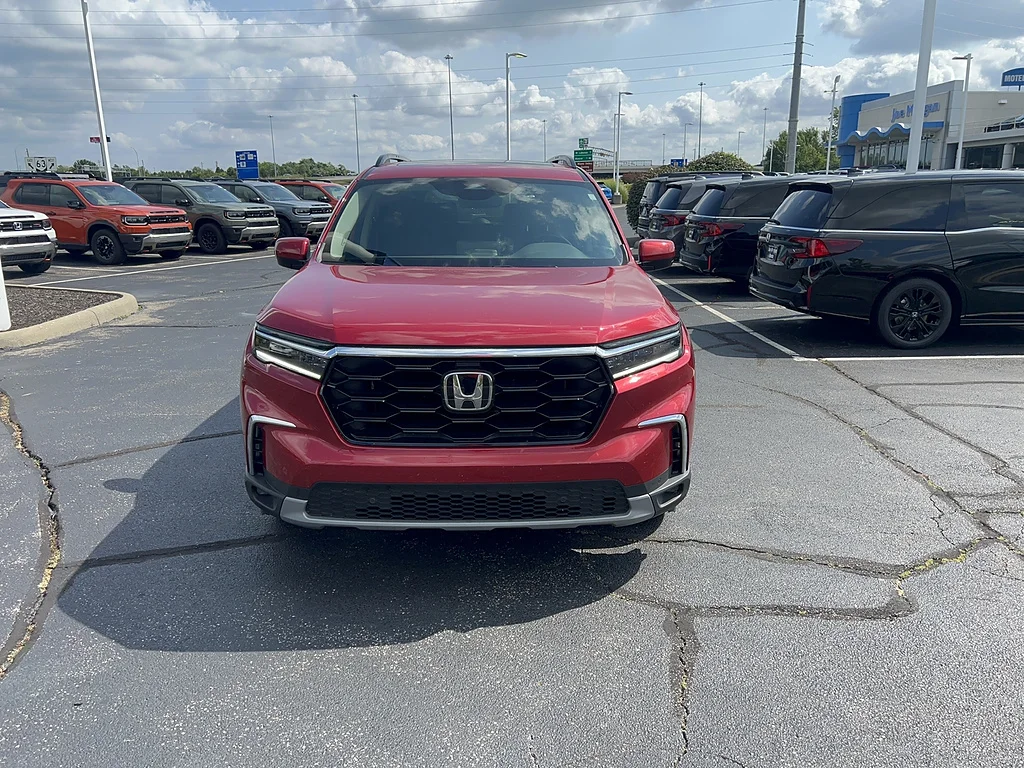 Certified Used 2025 Radiant Red Metallic II Honda Touring image 34
