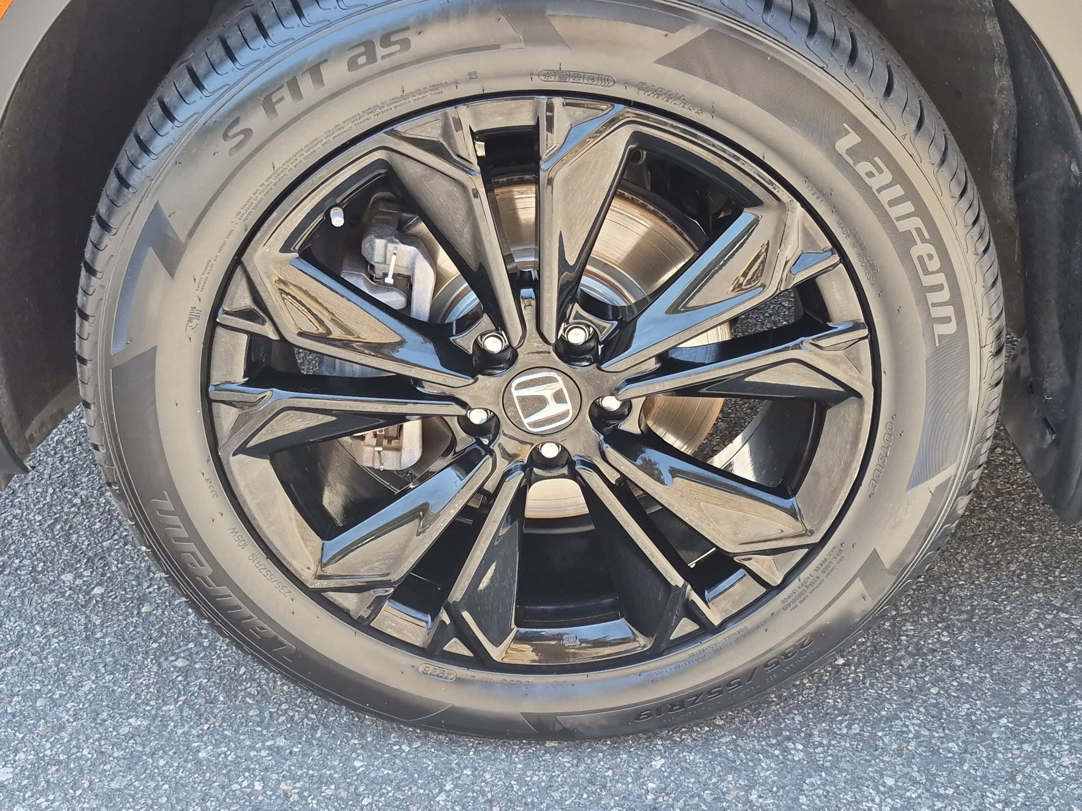 Certified Used 2024 Meteorite Honda Sport Touring image 12
