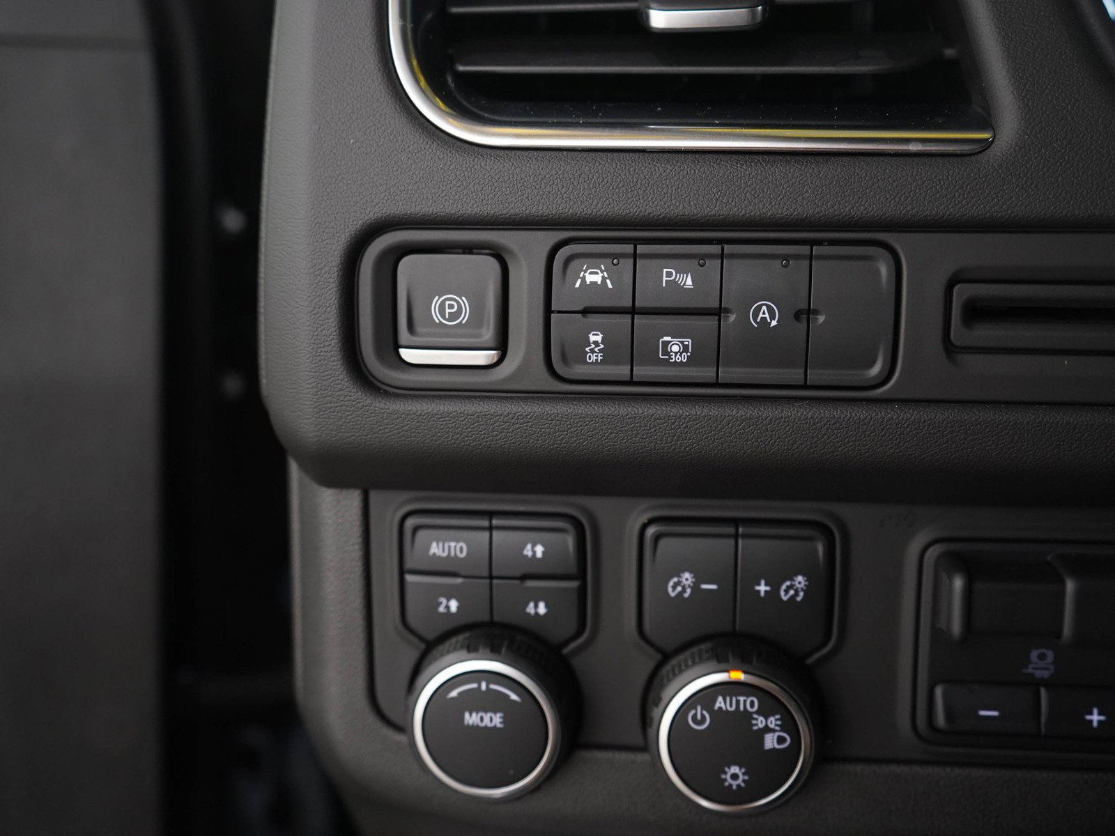 Used 2023 Black Chevrolet RST image 30