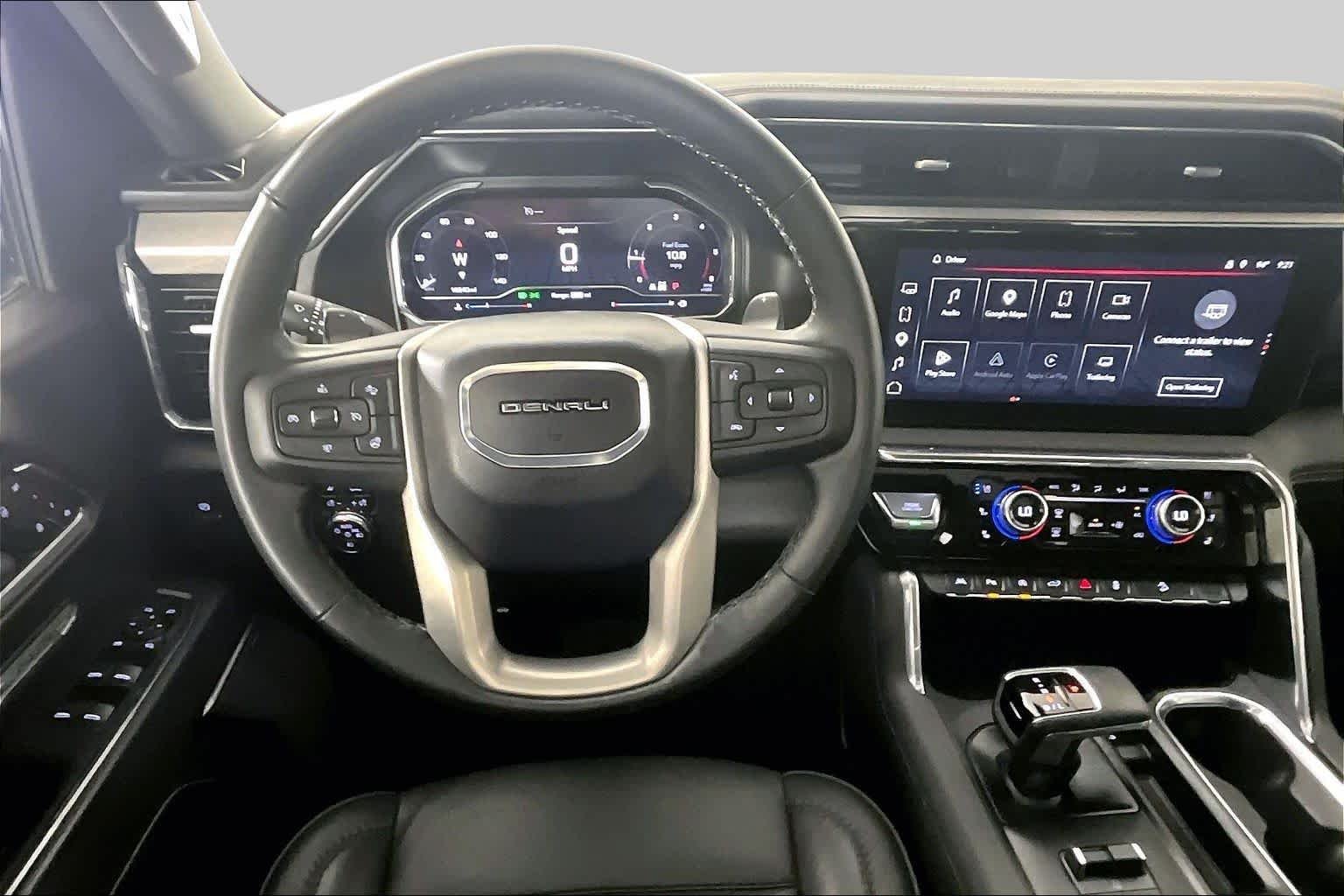 Used 2025 Onyx Black GMC Denali image 6