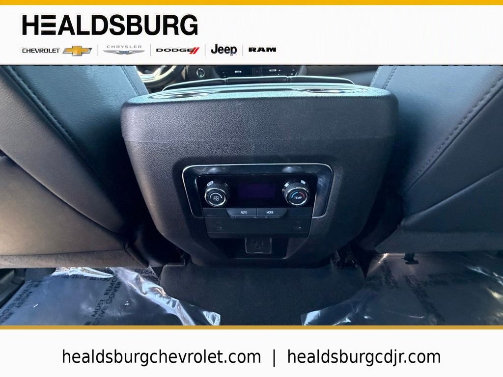 Used 2025 White Chevrolet LT image 13