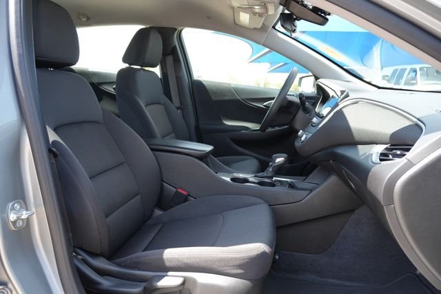 Used 2025 Gray Chevrolet LT image 18