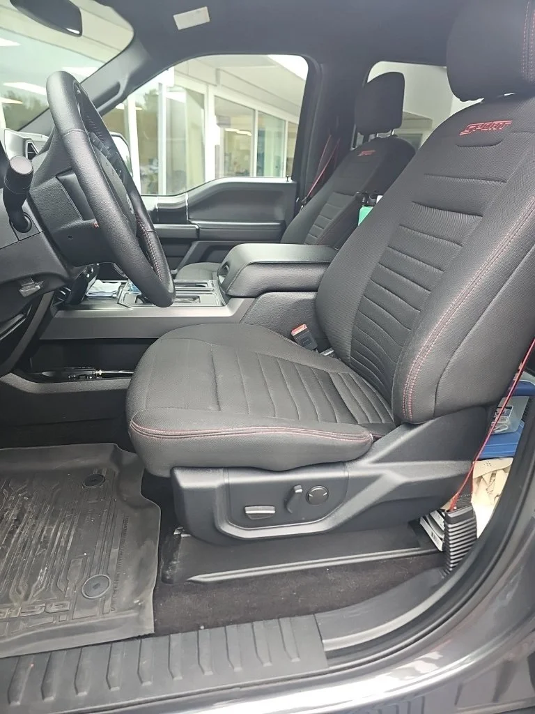 Used 2020 Gray Ford XLT image 6