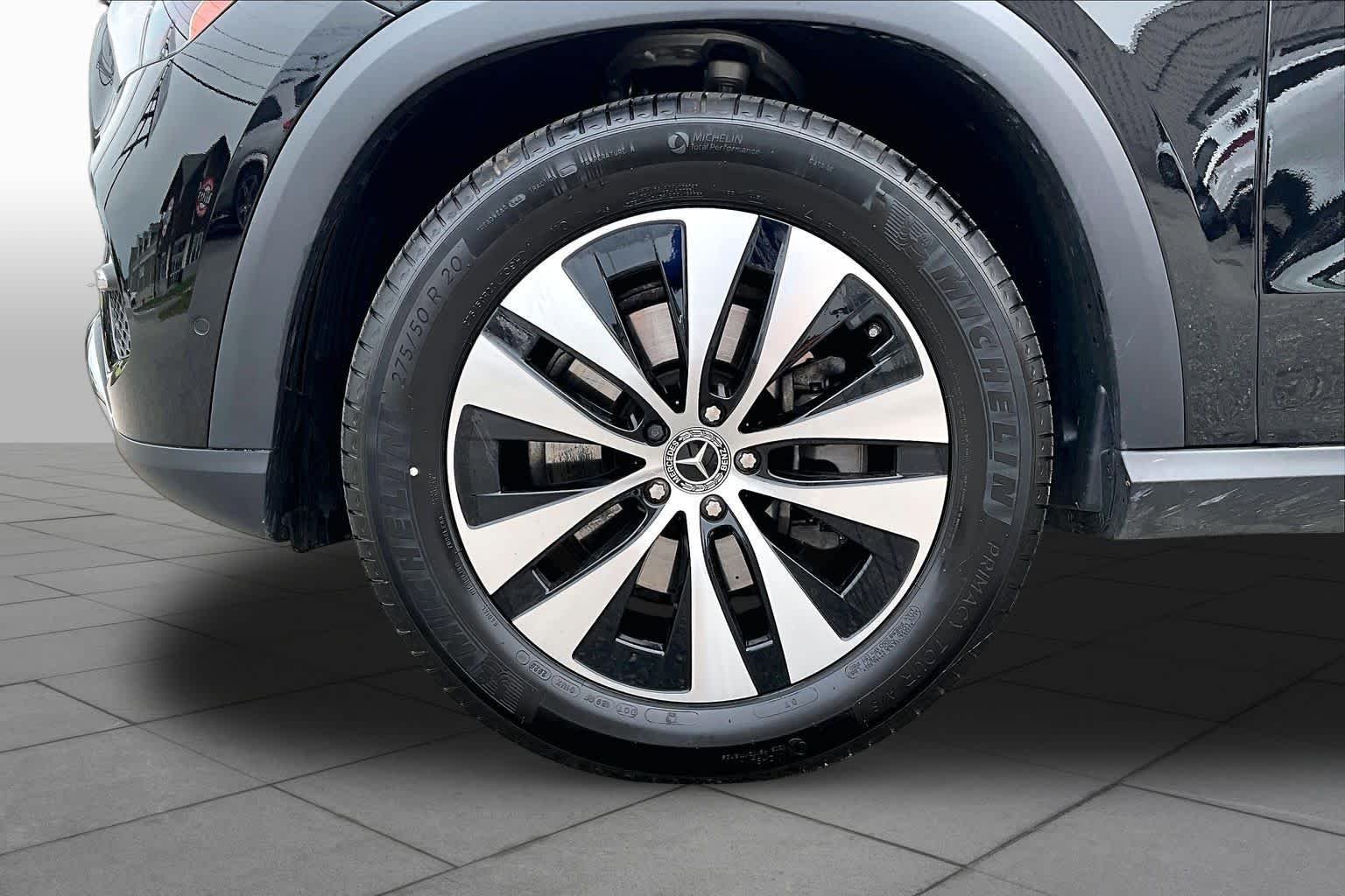 Certified Used 2026 040/Black Mercedes-Benz GLE 350 image 11