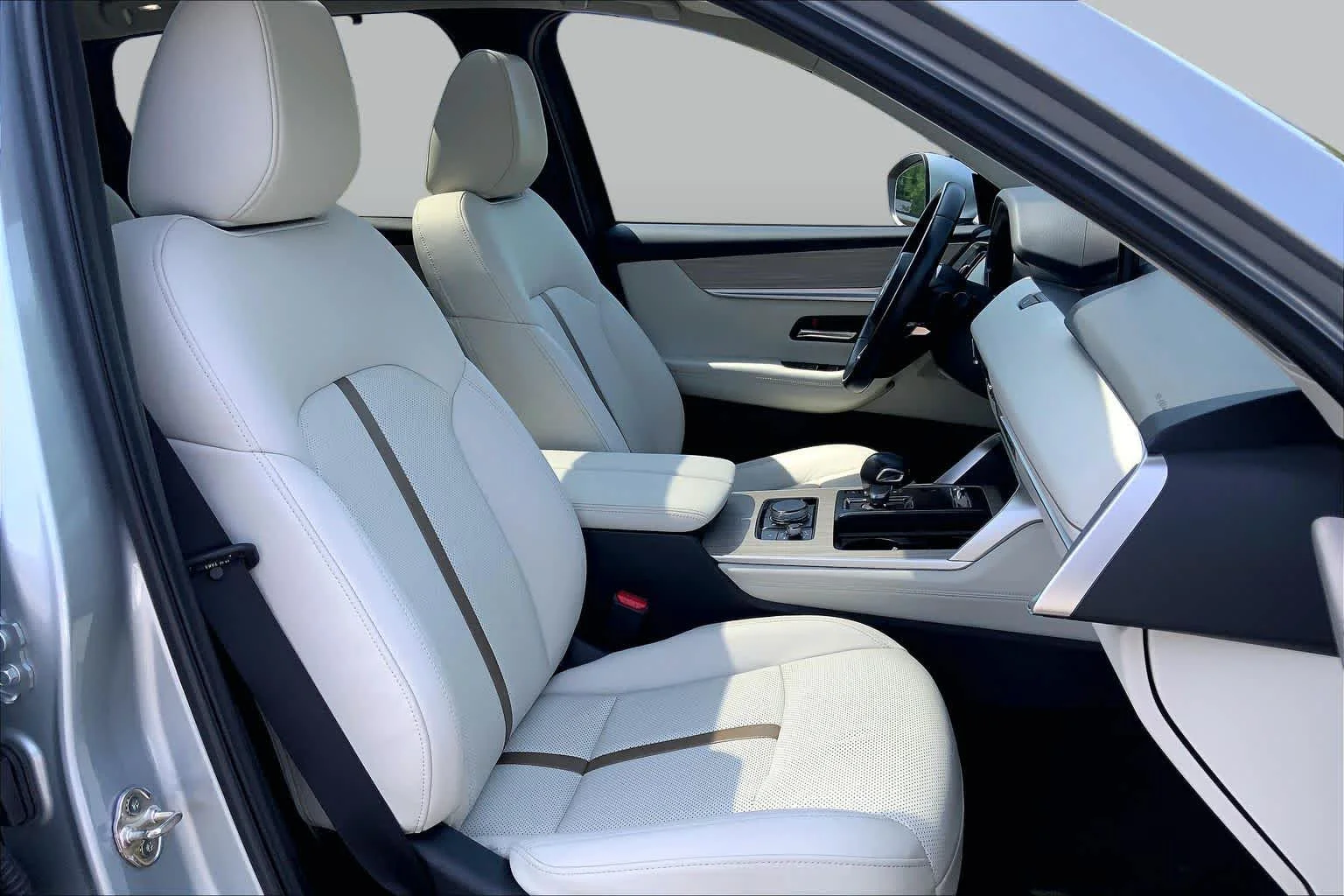 Certified Used 2024 Sonic Silver Mazda Premium Plus image 8