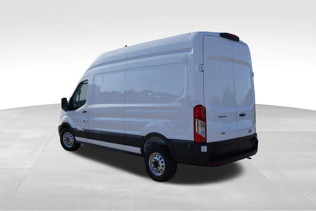 New 2027 White Ford Base image 5