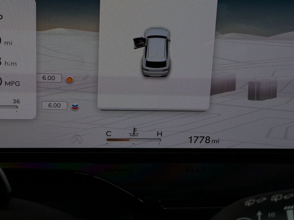 New 2026 White Genesis 2.5T image 28