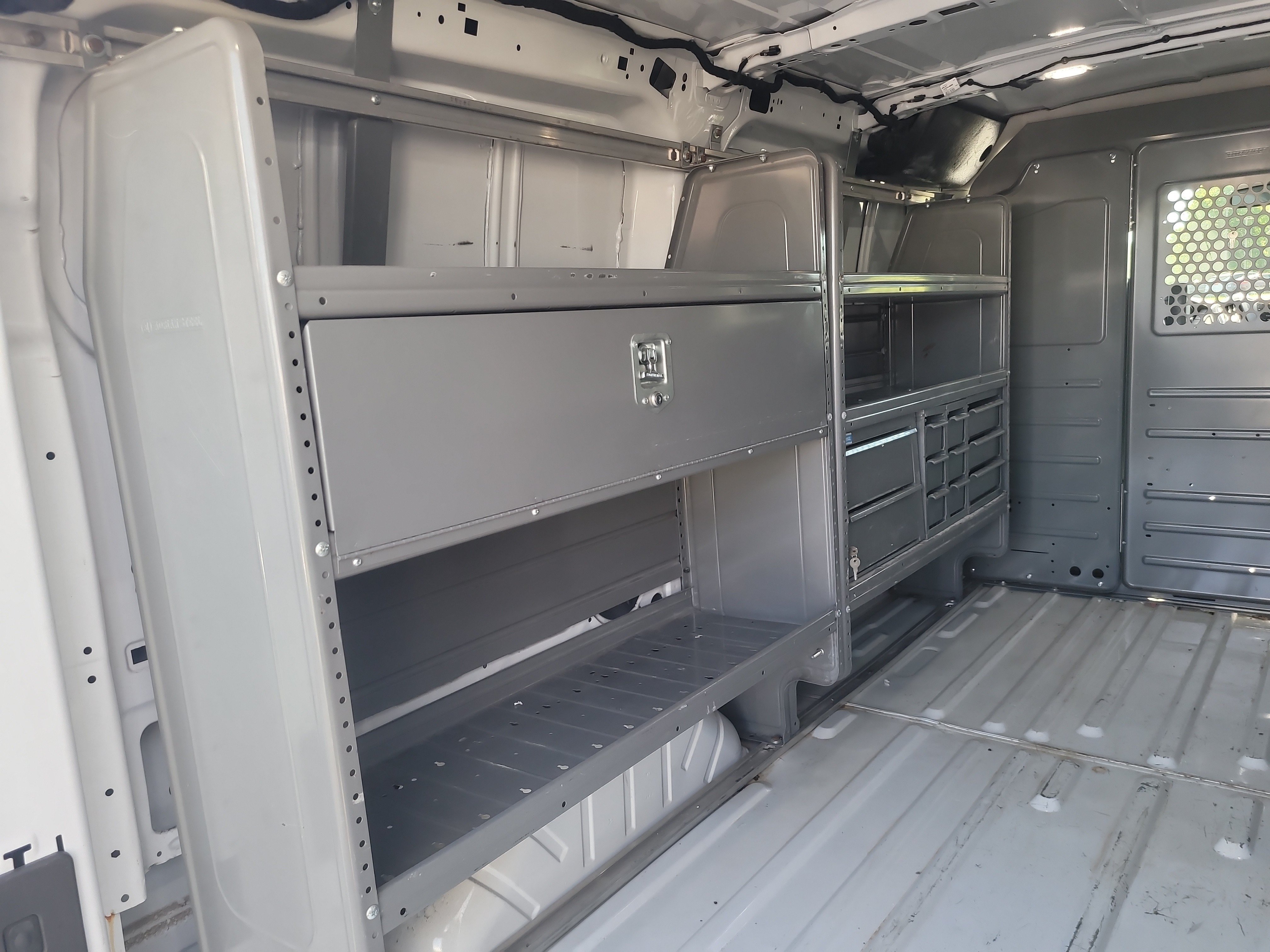 Used 2019 Oxford White Ford  image 24