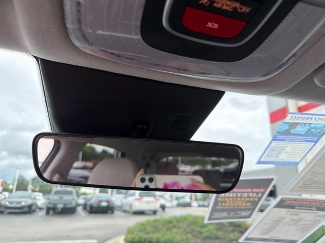 Used 2024 White Hyundai SEL image 47